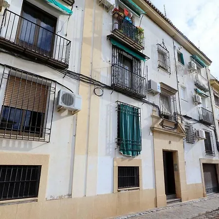 Regina -parking Casco Historico *