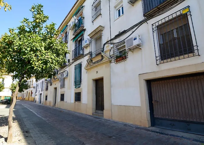 Regina -parking Casco Historico *