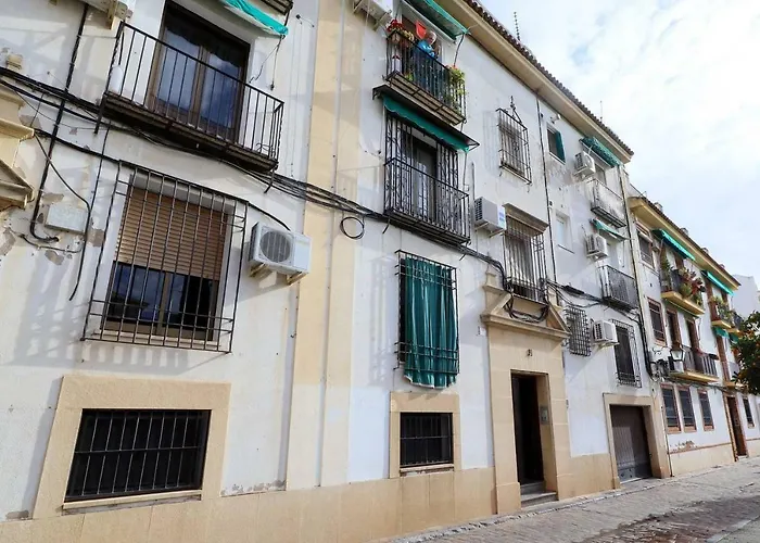 Regina -parking Casco Historico *